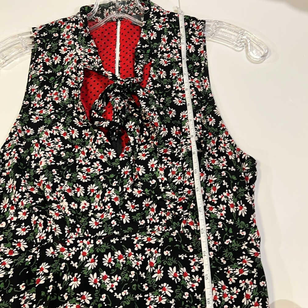 Maeve - 2, Black Floral Jumpsuit with V-Neck and Wide-Leg Design - Picture 6 of 11